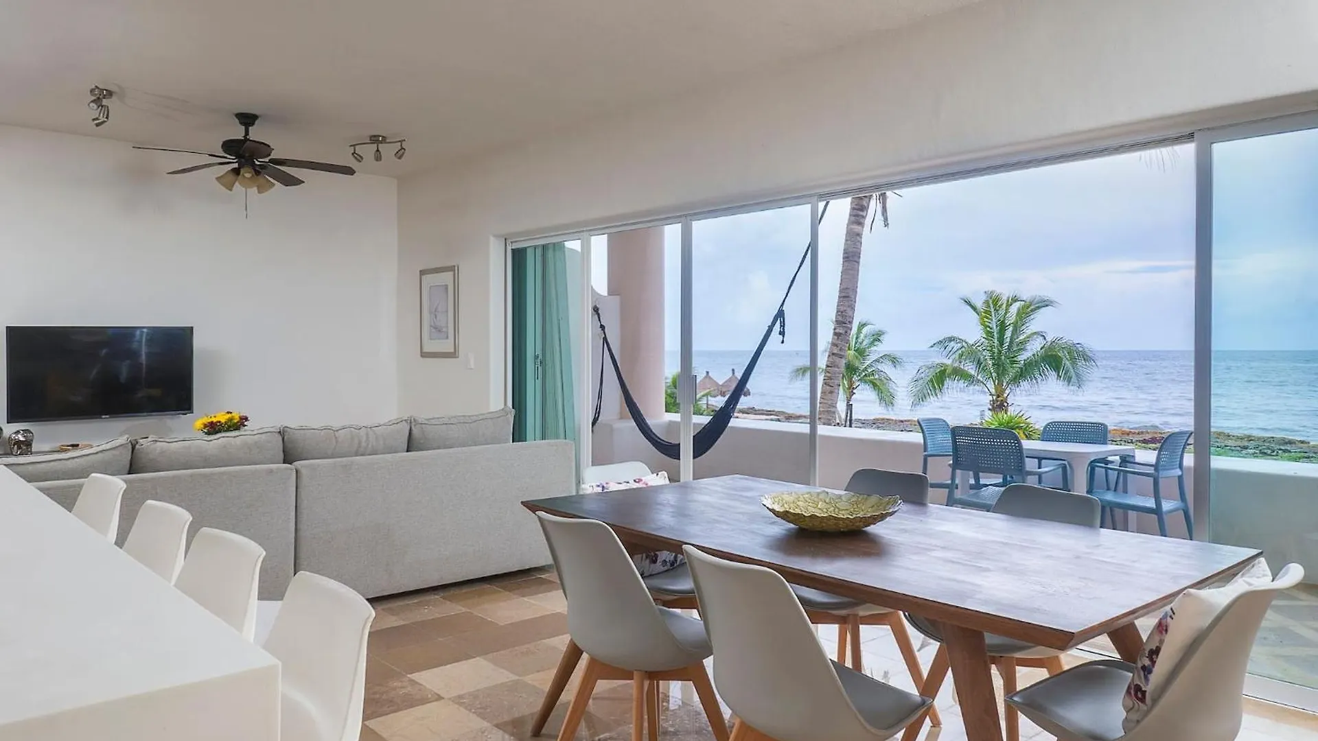Costa Brava Apartments I Ocean Front Puerto Aventuras Casa vacanze